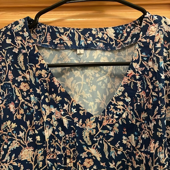 Blue Floral Blouse/Top - Picture 2 of 4